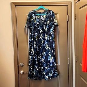 BNWT Torrid Midi dress